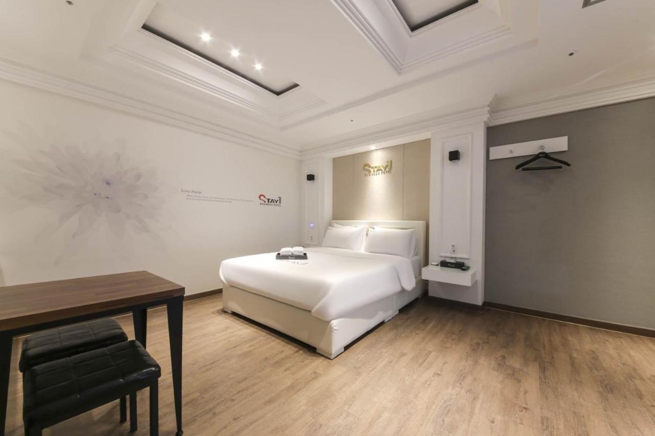 Stay Hotel Gwangju Metropolitan City Ngoại thất bức ảnh